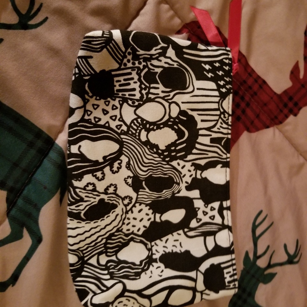Ipsy color me makeup bag